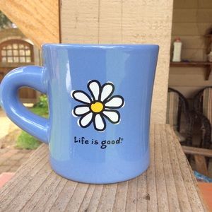 Life is Good Diner Mug. Blue daisy